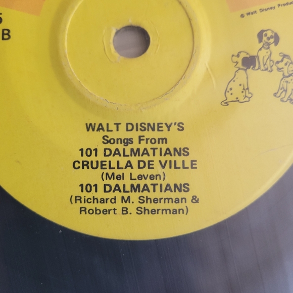 Disney's 101 Dalmatians 45 Vinyl Album - No Cover - Picture 3 of 9